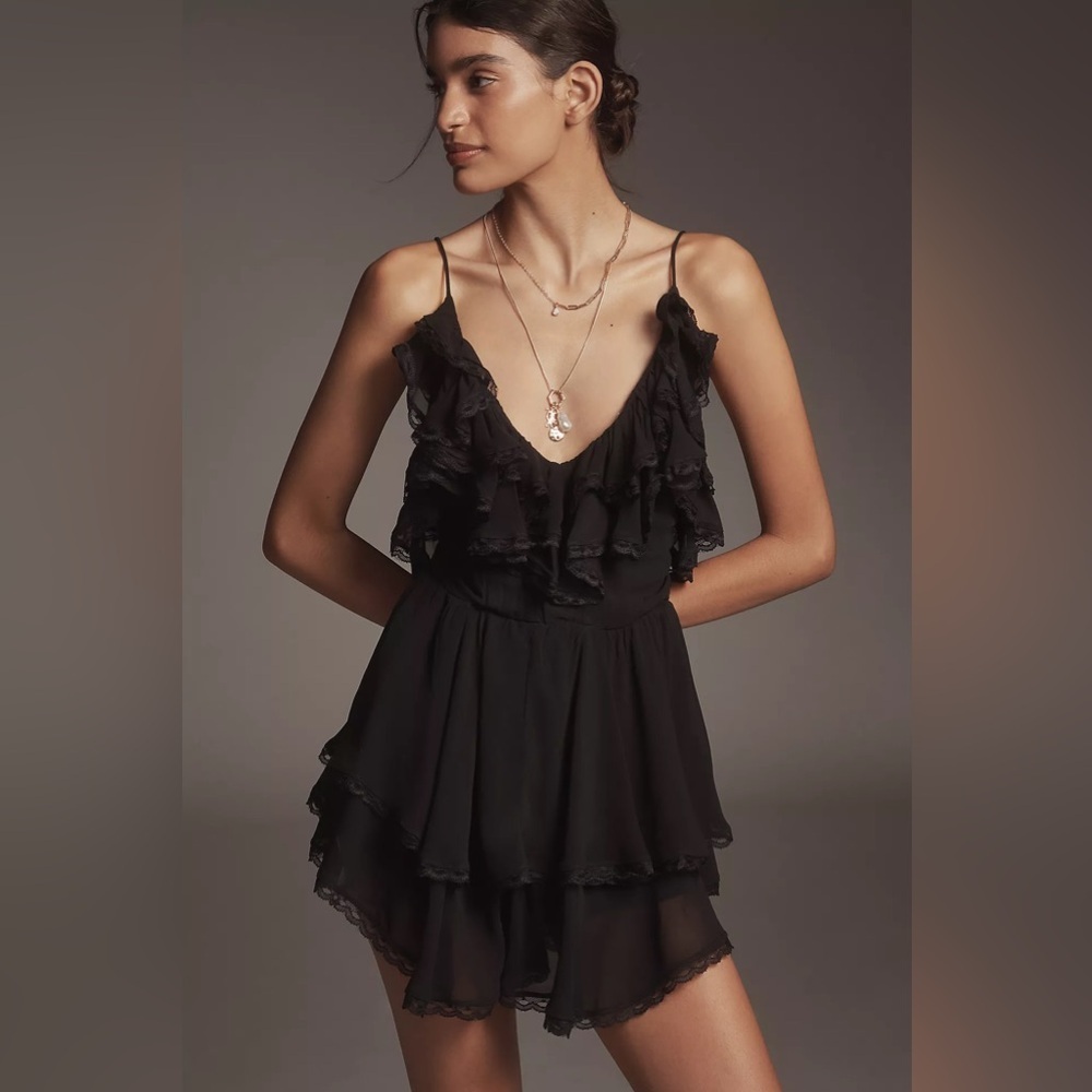 NWT! Anthropologie Maeve by Anthropologie Frilly Ruffled Romper 🥅